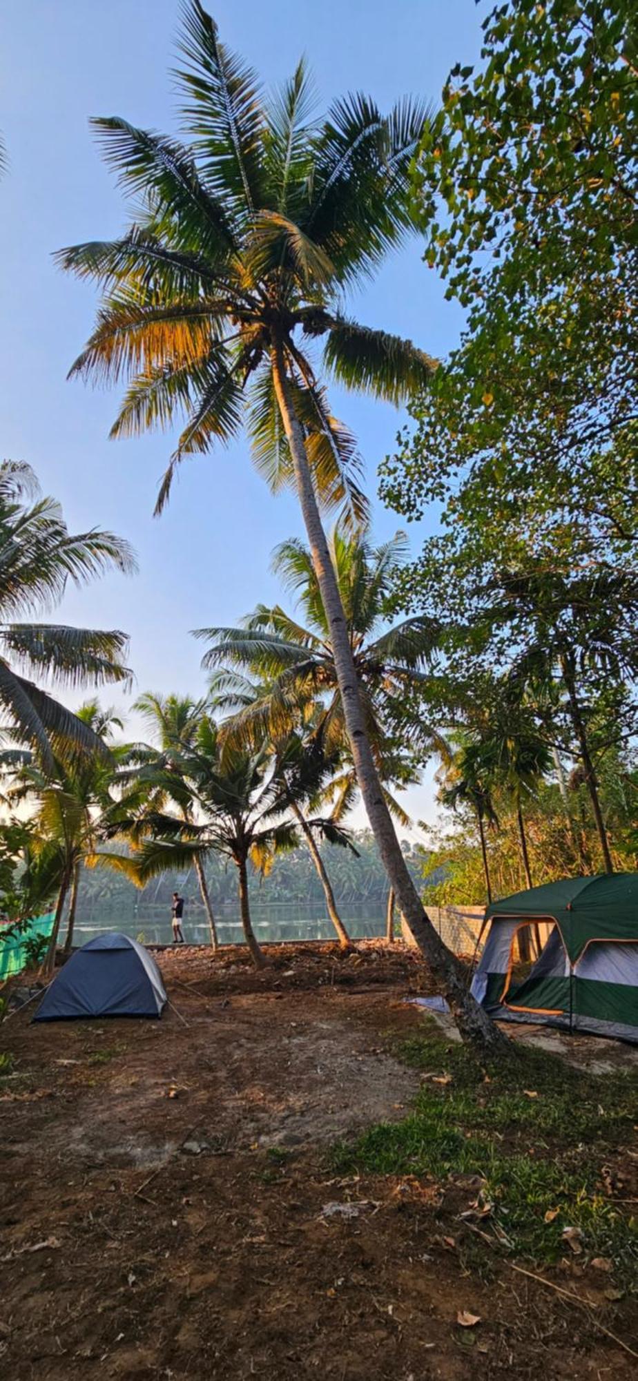 Islandstay-A Riverside Property Колам Екстериор снимка